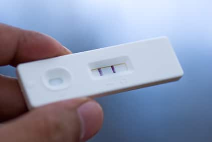 Les tests de grossesse et d’ovulation en libre accès dans les pharmacies